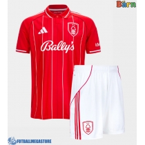 Fotballdrakt Barn Nottingham Forest Hjemmedraktsett 2025-26 Kortermet (+ Korte bukser)